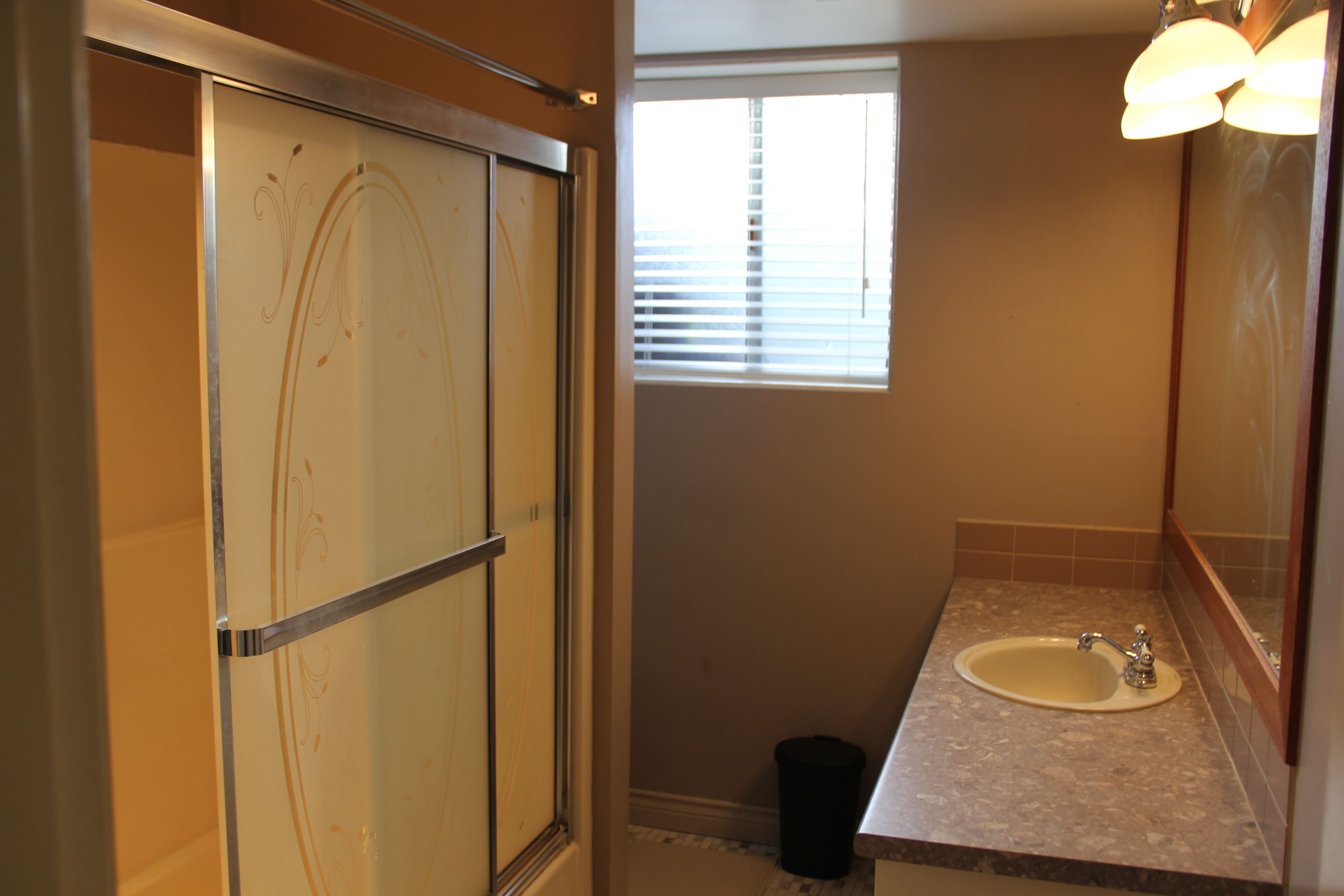 Private Room 10 with Covered Parking in Burquitlam, Coquitlam